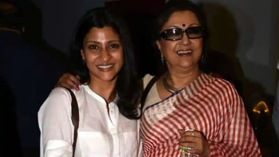 Aparna Sen with her daughter Konkona Sen Sharma. (Twitter)
