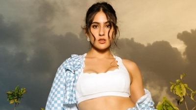 Sara Ali Khan looks LIT in Y2K-inspired shacket and pants set for new shoot, it costs ₹3k Sara Ali Khan looks LIT in Y2K-inspired shacket and pants set for new shoot, it costs ₹3k