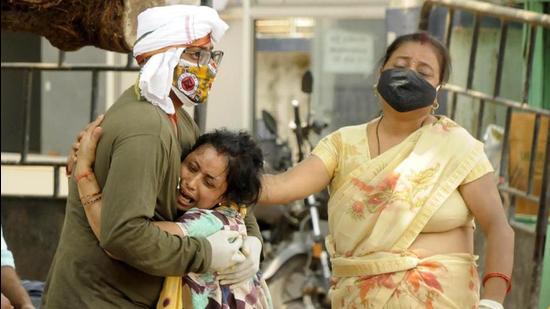 The Bihar government on Friday revised its Covid-19 death toll, adding a ‘backlog’ of 2,424 deaths that had earlier gone unaccounted for. (HT file photo) The Bihar government on Friday revised its Covid-19 death toll, adding a ‘backlog’ of 2,424 deaths that had earlier gone unaccounted for. (HT file photo)