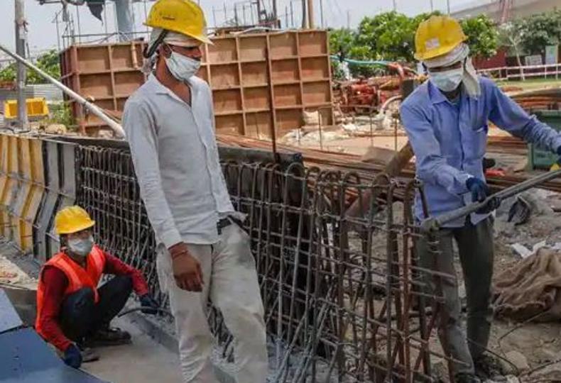 The CAQM on Friday stayed curbs on construction works across Delhi-NCR. (HT file photo. Representative image) The CAQM on Friday stayed curbs on construction works across Delhi-NCR. (HT file photo. Representative image)