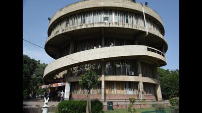 To invigilate students, PU, Chandigarh, is planning to use online proctoring in the upcoming semester exams. A special university panel has suggested to conduct a mock test of the software. (HT File Photo/ Representational image) To invigilate students, PU, Chandigarh, is planning to use online proctoring in the upcoming semester exams. A special university panel has suggested to conduct a mock test of the software. (HT File Photo/ Representational image)