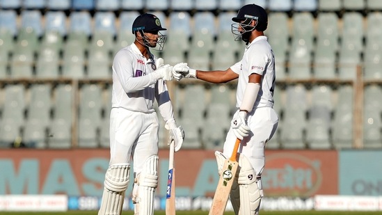 IND vs NZ Live Score, 2nd Test, Day 3: Mayank Agarwal and Cheteshwar Pujara (ANI ) IND vs NZ Live Score, 2nd Test, Day 3: Mayank Agarwal and Cheteshwar Pujara (ANI )