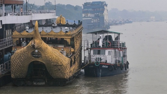 Regular ferry services on Hooghly connecting North 24 Parganas and Hooghly districts have been suspended, an official said.(PTI)