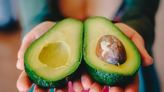 Avocado: Avocados are rich in vitamins, minerals, and healthy fats and give our body energy that will last for hours.(Pixabay)