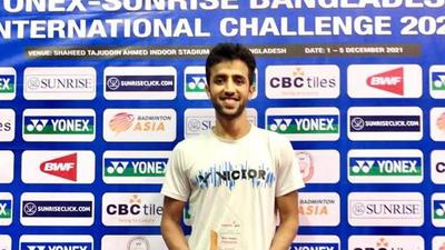 Chandigarh shuttler Abhishek Saini ousted Rithvik Sanjeevi in straight games 21-15 21-18 to win the BWF Yonex Sunrise Bangladesh International Badminton Tournament. (HT Photo)