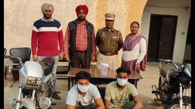 The accused admitted to have stolen the motorcycles from different parts of Ludhiana city, when they failed to produce the registration papers for their vehicles. A frisking revealed an illegal pistol in their possession. (HT Photo) The accused admitted to have stolen the motorcycles from different parts of Ludhiana city, when they failed to produce the registration papers for their vehicles. A frisking revealed an illegal pistol in their possession. (HT Photo)
