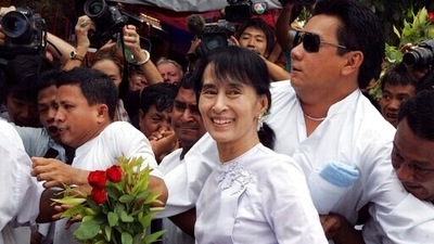 Myanmar pro-democracy leader Aung San Suu Kyi (AP) Myanmar pro-democracy leader Aung San Suu Kyi (AP)