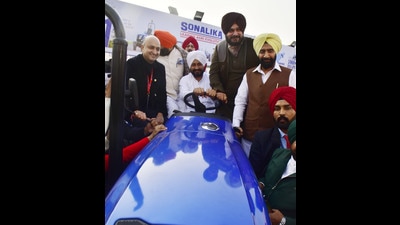 Punjab chief minister Charanjit Singh Channi and state Congress president Navjot Singh Sidhu at the Punjab International Trade Exhibition in Amritsar. Punjab chief minister Charanjit Singh Channi and state Congress president Navjot Singh Sidhu at the Punjab International Trade Exhibition in Amritsar.