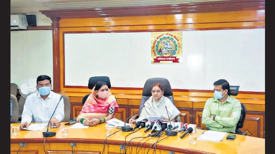 A press conference by Mayor Mai Dhore and Rajesh Patil, commissioner regarding Covid-19 preparedness was held at standing committee hall PCMC, on Monday. (HT PHOTO)