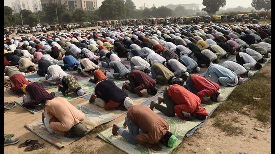 Some rightwing outfits have been protesting against offering of namaz in the open since September. (HT archive)