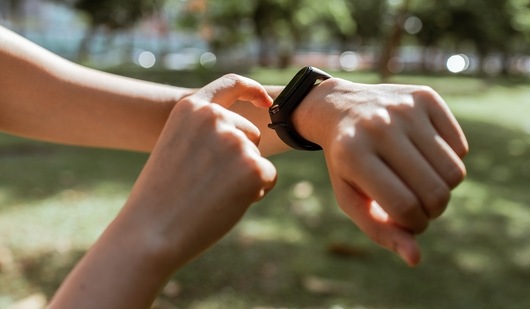 Smartwatches allow one to monitor many aspects of their health on the go. (Pexels)