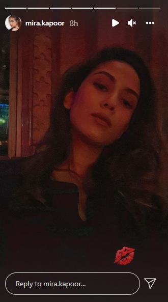 Mira also dropped another picture of herself along with a red lip emoji.