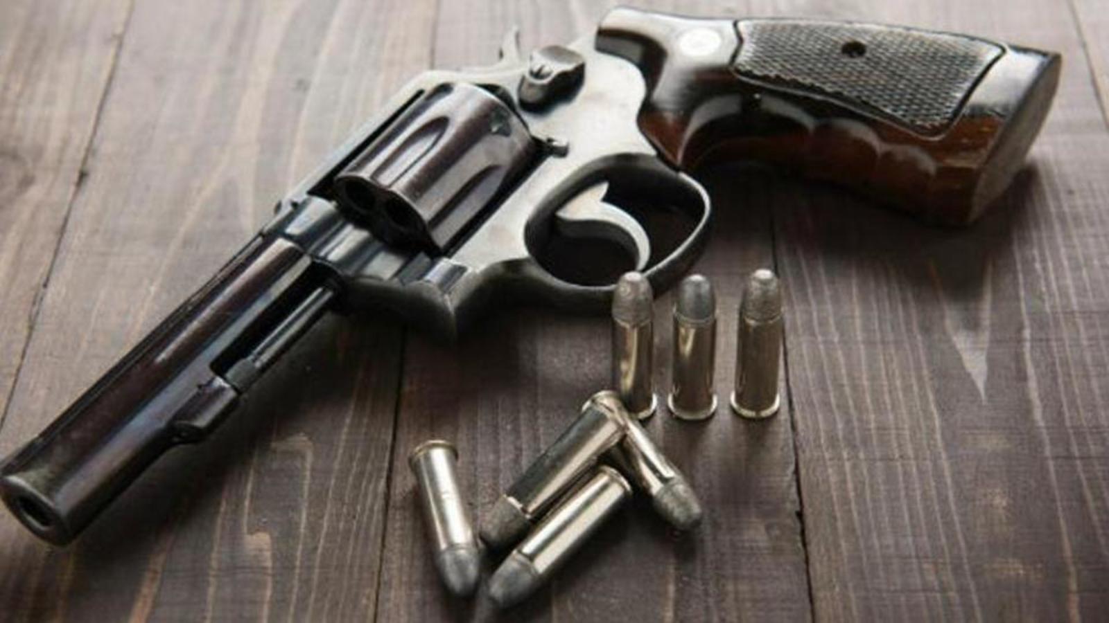 Bihar: Criminals snatch cop’s service revolver