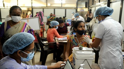 The Indian Medical Association said that vaccination has proved to be effective against coronavirus and its different variants. (Representative Photo/Vijay Bate/HT File)