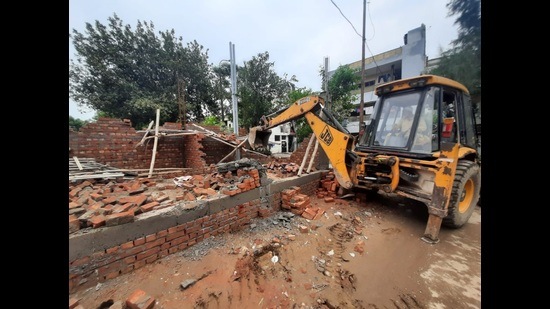 Ludhiana RTI activist stated in his letter to the Punjab CM that action should be taken against the officials as payments to the contractors are released on the basis of measurement books. (Representative image)