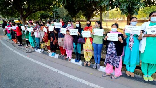During the meeting with the UT adviser Dharam Pal, the terminated 178 NHM employees expressed their sincere apology and promised that such conduct will not be repeated in the future. (Image for representational purpose (HT File))