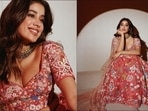Janhvi Kapoor oozes oomph in  <span class='webrupee'>₹</span>4 lakh embroidered lehenga, sweetheart choli