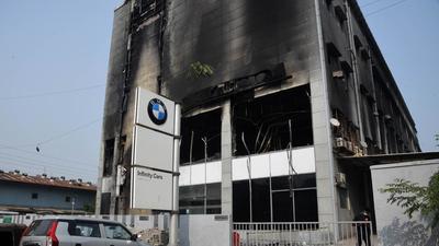 More than 45 cars for servicing were burnt after a BMW workshop caught fire in the night at MIDC Turbhe, in Navi Mumbai. (HT PHOTO) More than 45 cars for servicing were burnt after a BMW workshop caught fire in the night at MIDC Turbhe, in Navi Mumbai. (HT PHOTO)