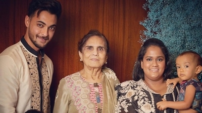 Arpita Khan shared a family picture to wish Salma Khan on her birthday. Arpita Khan shared a family picture to wish Salma Khan on her birthday. 