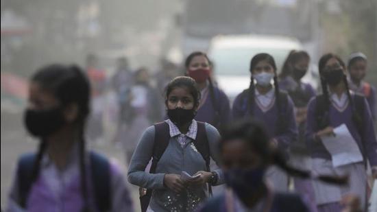 New Delhi’s air quality remained in the “poor” category on Wednesday morning. Data from the Central Pollution Control Board showed that the hourly AQI was 236 at 7am. (REUTERS/File)
