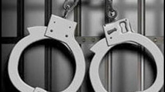 Efforts are on to trace and arrest the thief, who had slipped through rusted bars of the lockup at the police station in Sector 39, Chandigarh. Efforts are on to trace and arrest the thief, who had slipped through rusted bars of the lockup at the police station in Sector 39, Chandigarh.