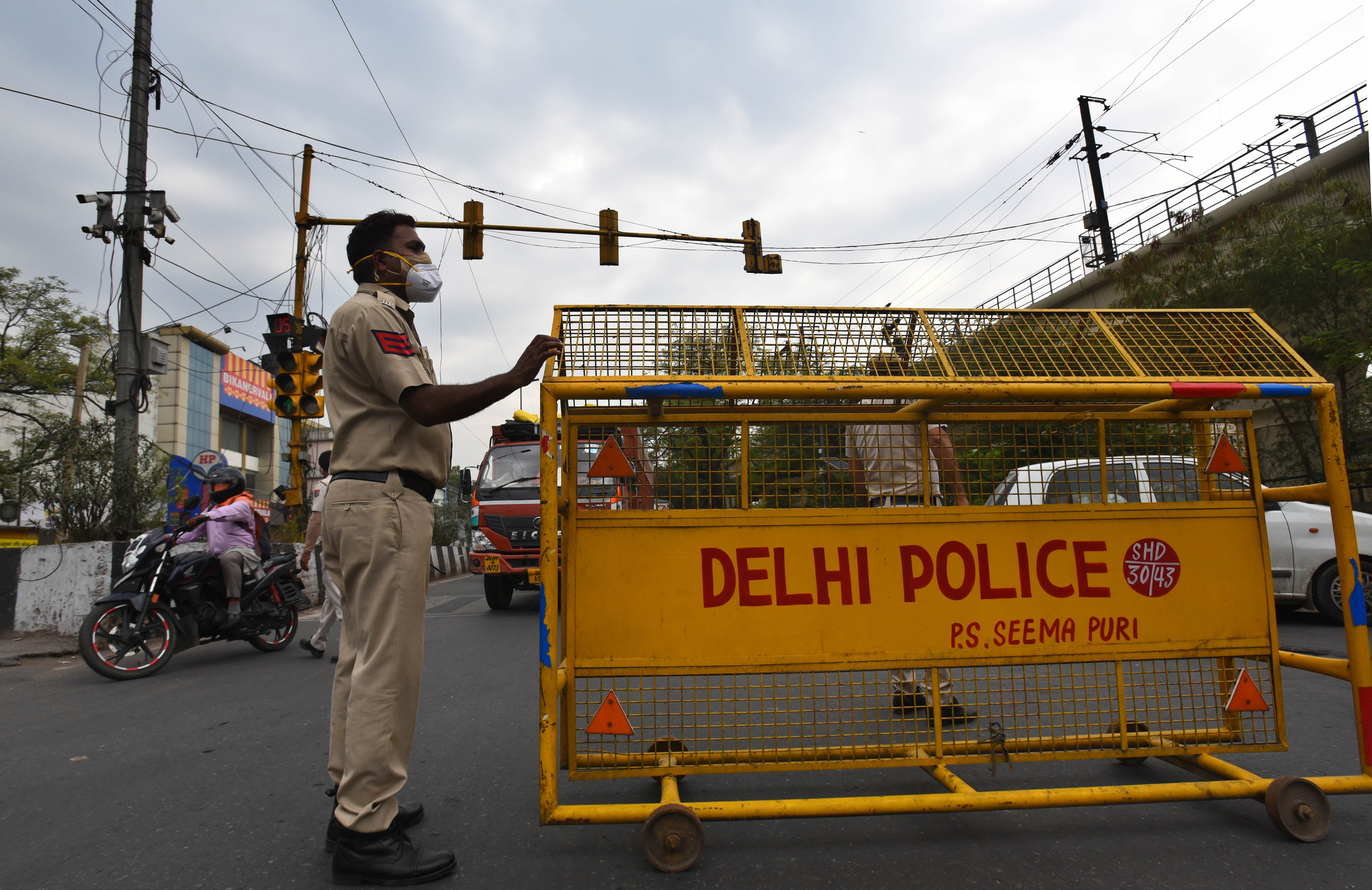 Delhi Police had placed barricades, put up concrete walls and even installed nails on the ground to stop protesting farmers from entering the national capital during the agitation. (File Photo)