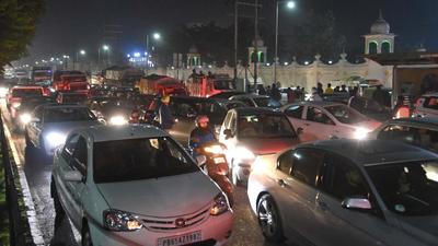 A jam on Airport Road in Mohali due to truckers protest on Thursday. (HT Photo)