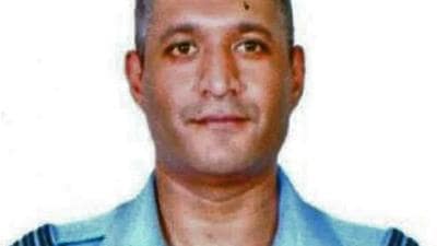 Group Captain Varun Singh, the sole survivor of the Mi-17 Coonoor crash in which 13 people including CDS General Bipin Rawat were killed, is battling for his life. (ANI) Group Captain Varun Singh, the sole survivor of the Mi-17 Coonoor crash in which 13 people including CDS General Bipin Rawat were killed, is battling for his life. (ANI)