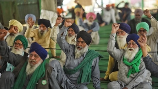 The SKM has also written an open letter to the PM seeking immediate resumption of talks with the government over six of their pending demands. In picture - Farmers at Delhi's Singhu border.(HT Photo)