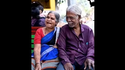All smiles, the 70-year-old Nagpur couple who sell poha, in the video shared by Humans of Bombay. (instagram/@officialhumansofbombay) All smiles, the 70-year-old Nagpur couple who sell poha, in the video shared by Humans of Bombay. (instagram/@officialhumansofbombay)