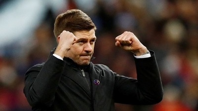 Aston Villa v Leicester City - Villa Park, Birmingham, Britain - December 5, 2021 Aston Villa manager Steven Gerrard celebrates after the match. (Action Images via Reuters)