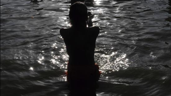 The seers have told the Ujjain administration that their protest on the banks of Shipra river will not end with an assurance but after the formalities to begin work are started. (Representative image) (HT File Photo/Shankar Mourya)