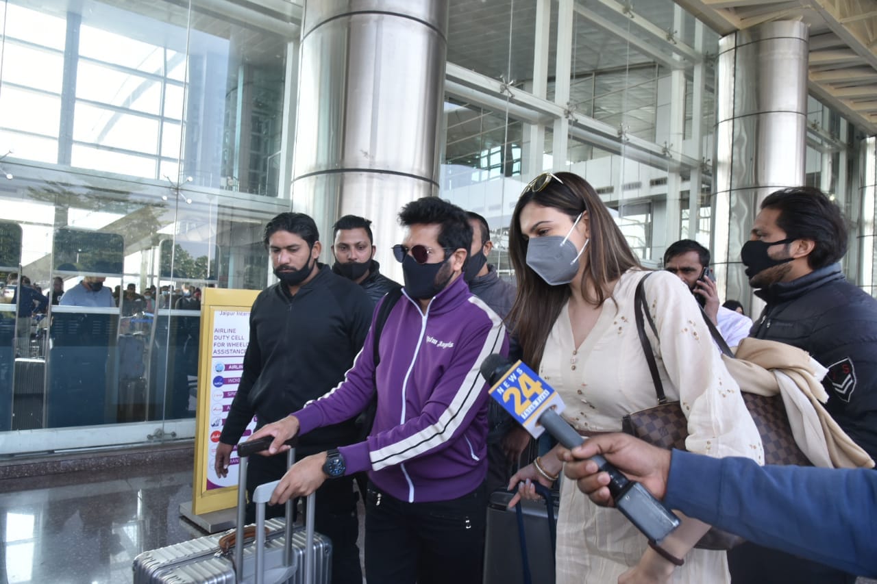 Kabir Khan at the Jaipur airport Kabir Khan at the Jaipur airport