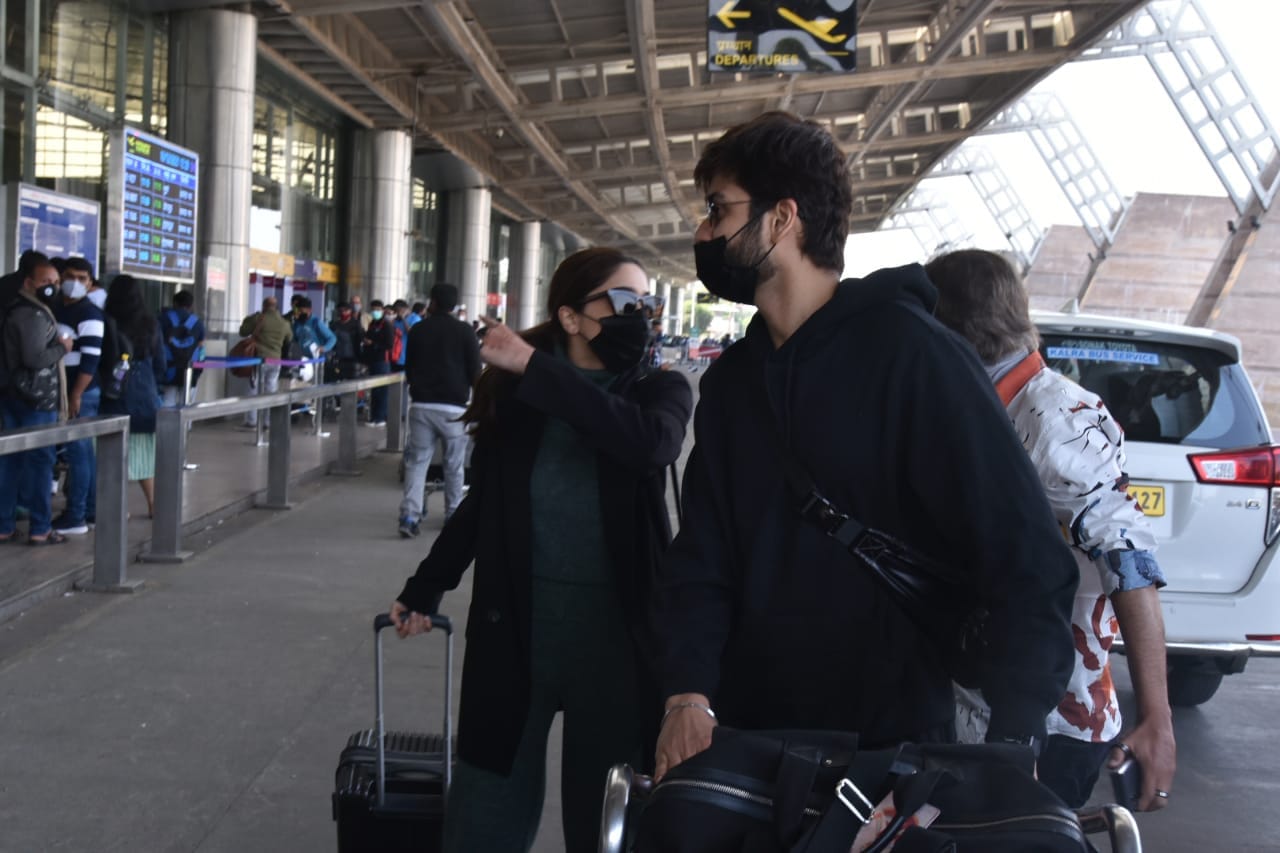 Vicky Kaushal's brother, actor Sunny Kaushal and his rumoured girlfriend, actor Sharvari Wagh.