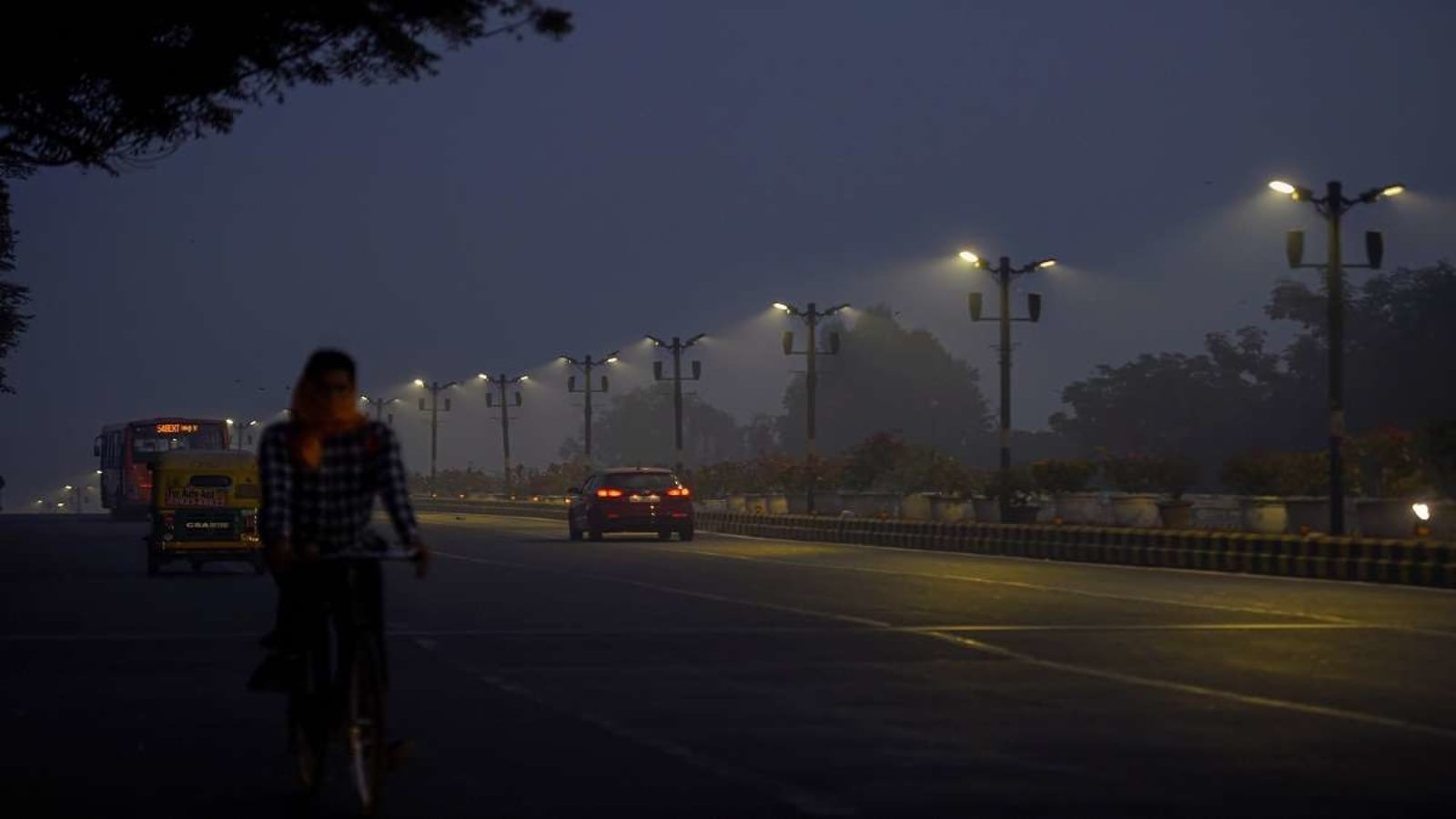 at-8-3-degrees-last-night-was-the-coldest-yet-of-this-winter-in-delhi