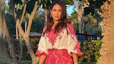 Mira Rajput's red printed playsuit is a sexy alternative to average swimsuit (Instagram/mira.kapoor) Mira Rajput's red printed playsuit is a sexy alternative to average swimsuit (Instagram/mira.kapoor)