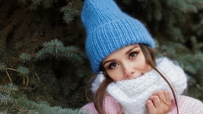 Wear warm clothes: First and foremost, it's important to regulate your body temperature with warm clothes. (Pixabay)