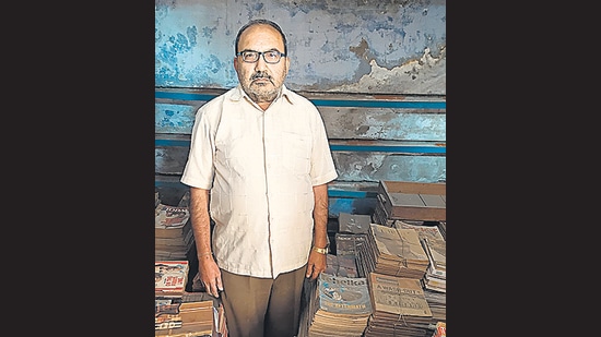 Naresh Dudani’s collection includes stacks of issues of popular magazines of yore such as Sarika, Dharmyug, Sportsweek and Eve’s Weekly. Naresh Dudani’s collection includes stacks of issues of popular magazines of yore such as Sarika, Dharmyug, Sportsweek and Eve’s Weekly.