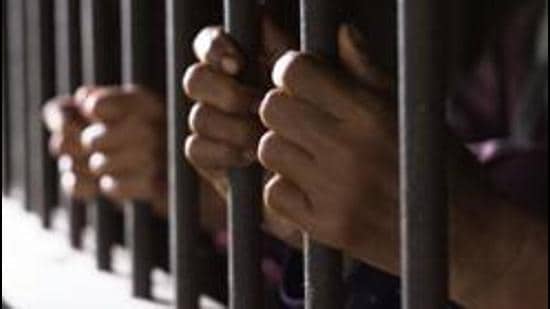 On Saturday, they received a tip-off that the cycle thief was heading to Chandigarh and was spotted on the road dividing Sectors 55 and 56. Chandigarh police immediately set up a naka and nabbed him. (Shutterstock)