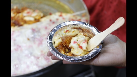 Cool Point near Jama Masjid has been serving yummy Shahi Tukda since ages. (Photo: Dhruv Sethi/HT)