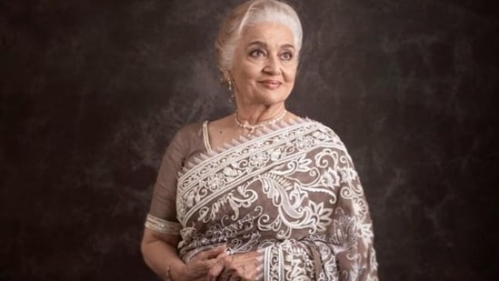 Asha Parekh's timeless beauty shines in graceful saree for India's Best Dancer 2: All pics here