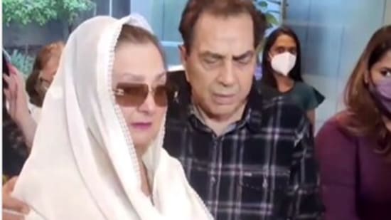 Saira Banu gets emotional while stepping out of the house.(Instagram)