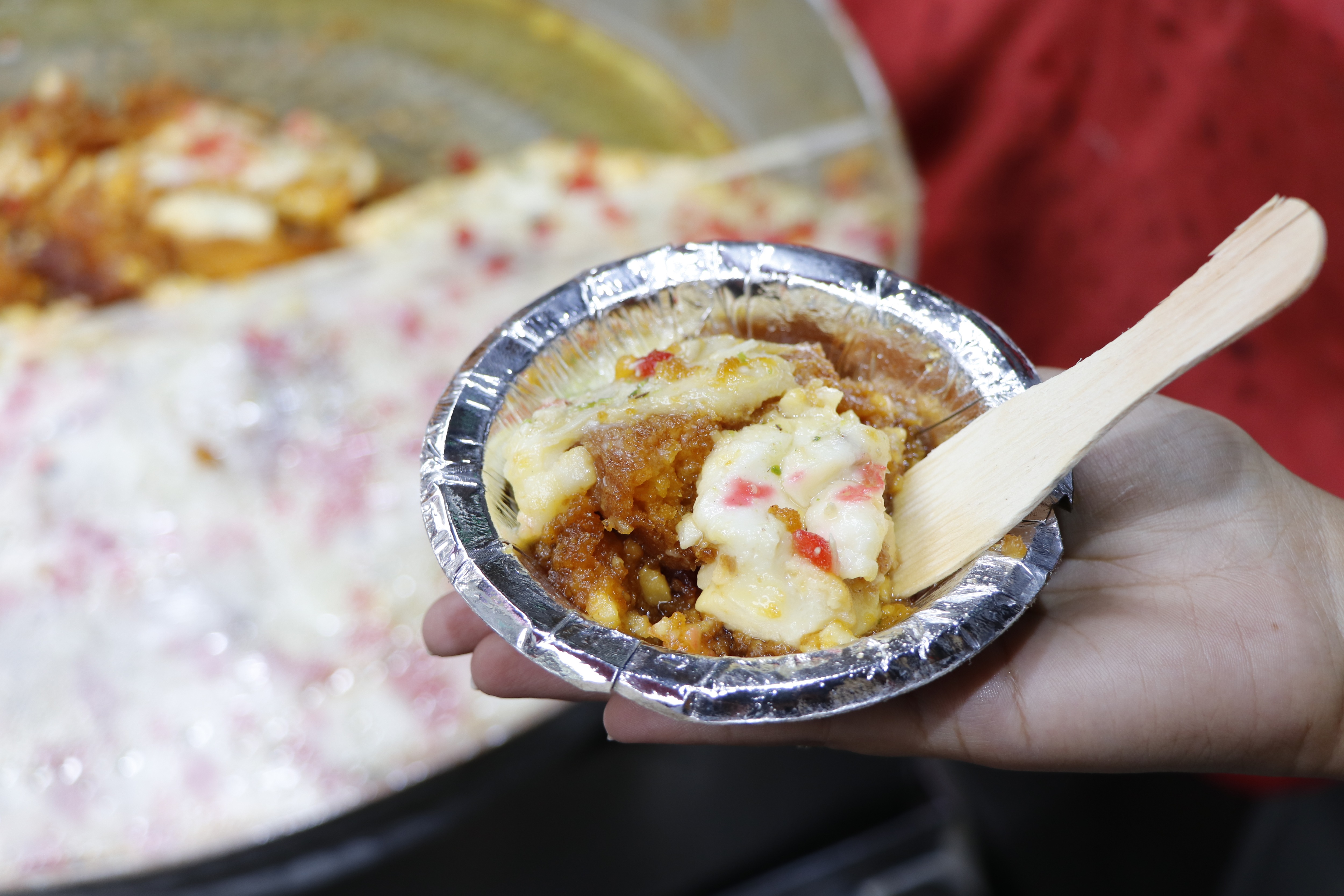 Cool Point near Jama Masjid has been serving yummy Shahi Tukda since ages. (Photo: Dhruv Sethi/HT)