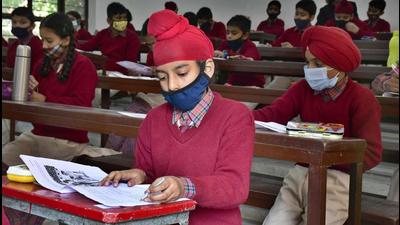 The parents of migrated students, whose centres have been marked at their old schools, have approached the school authorities, seeking change of exam centre. (HT File Photo)