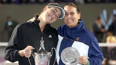 Muguruza's coach Martinez named WTA Coach of the Year (TWITTER)