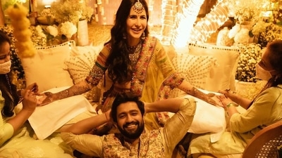 Anaita Shroff Adajania shared an unseen picture from Vicky Kaushal and Katrina Kaif's mehendi and sangeet ceremony.&nbsp;