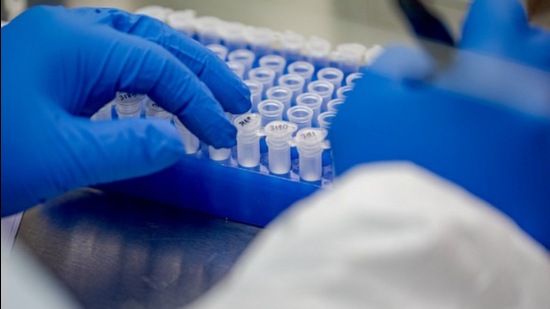 The total number of positive cases of coronavirus reported so far in the district is 87,703, of which 85,554 have recovered. Around 2,114 have succumbed to Covid. (Representative Image/HT File)
