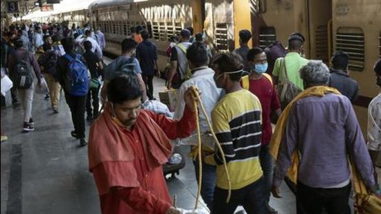 Pune railway division launches new toll free complaint no: 8484994600