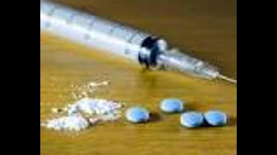 The accused, a drug addict, had assaulted his friend,and then tried to stab him with a knife in Ludhiana. (Representative Image/HT File)
