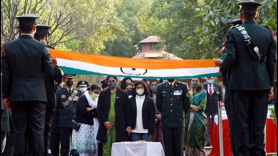 Family members at the funeral of of Lt Col Harjinder Singh ​who died in the helicopter crash in Tamil Nadu, in New Delhi on Sunday. (ANI PHOTO.)